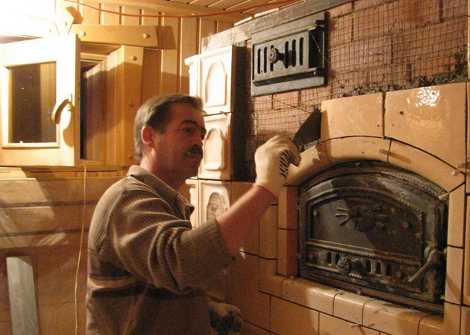 Облицовка печи плиткой в Кохме в октябре